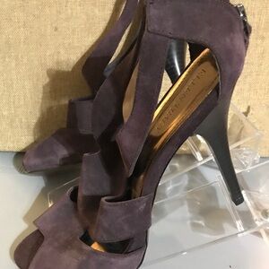 Ellen Tracy Purple Suede cut-out peep-toe stilettos. Make‎ me AN offer! size 10